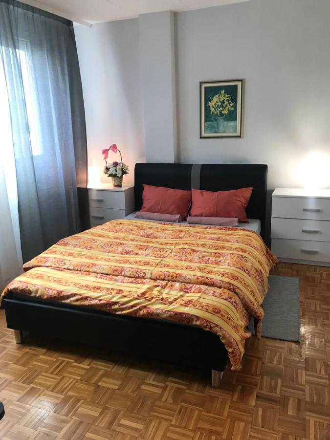 Dan i noc Lejlighed Banja Luka Eksteriør billede